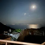 Vila, Upper Dom wakacyjny Qeparo