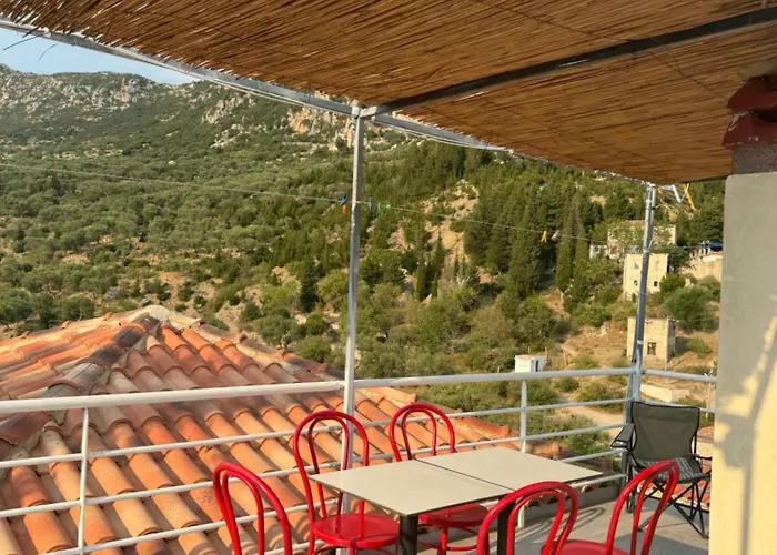 Tatil Evi Vila, Upper