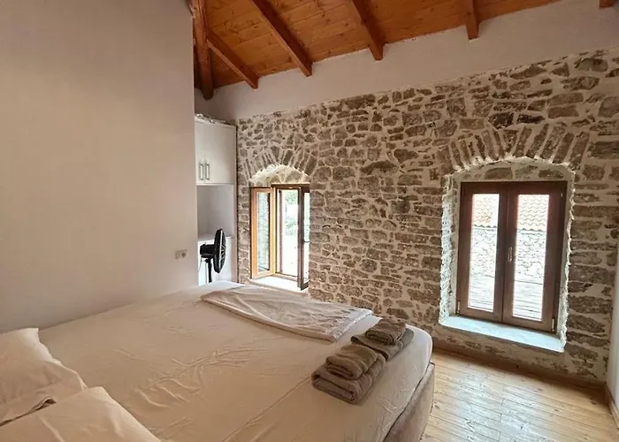 Vila, Upper Tatil Evi